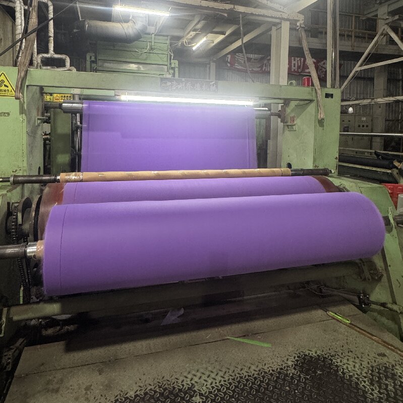 70gsm Purple 100133A Polypropylene Spunbonded Nonwoven Fabric For Bags Making