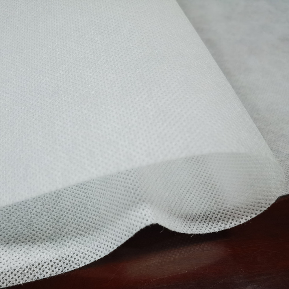 PP spunbond nonwoven fabric has significant advantages compared to traditional textiles